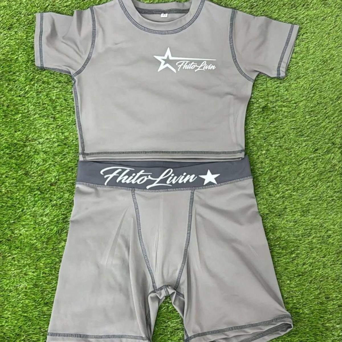 Custom sleeveless hooded jersey and gold shorts football training set detail 2